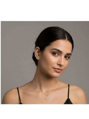 Vintage 925 Italy Sterling Silver K Signed Necklace with flower pendant